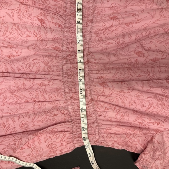 Gal Meets Glam Giselle Pink Smocked Tiered Midi Dress - Size 12 - Picture 8 of 10